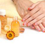 Manicure med olie: Naturlig måde at få stærke og sunde negle på!