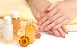 Manicure med olie: Naturlig måde at få stærke og sunde negle på!